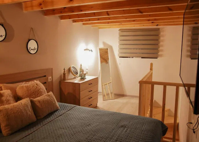 아파트 Nana's House 아판토우