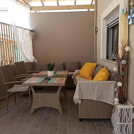 Nana's House * アファンドウ